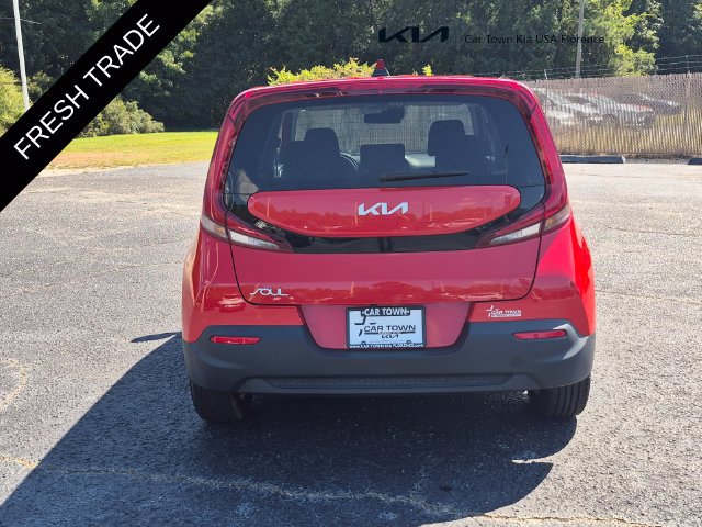 Certified 2022 Kia Soul LX w/ Technology Package FWD image 3