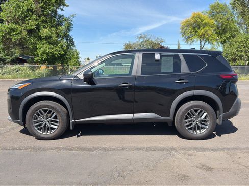 Used 2023 Nissan Rogue S AWD/4WD image 20
