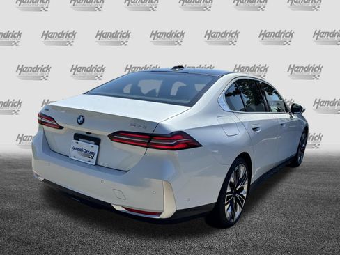 Certified 2026 BMW 540i xDrive AWD/4WD image 10