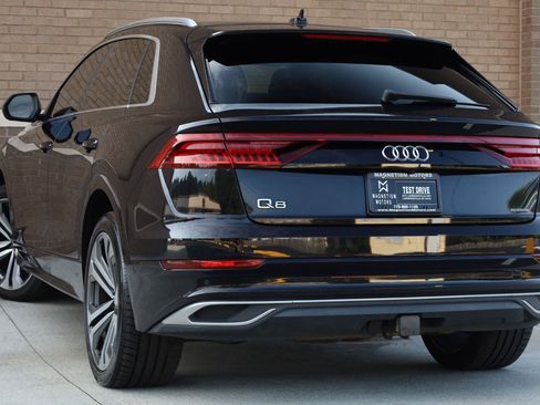 Used 2019 Audi Q8 Premium Plus w/ Premium Plus AWD/4WD image 8