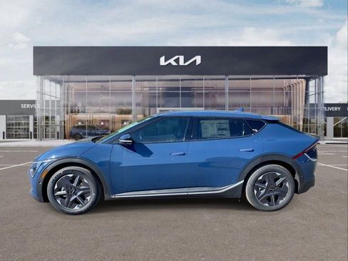 New 2025 Kia EV6 Light w/ Light LR Technology Package RWD image 4