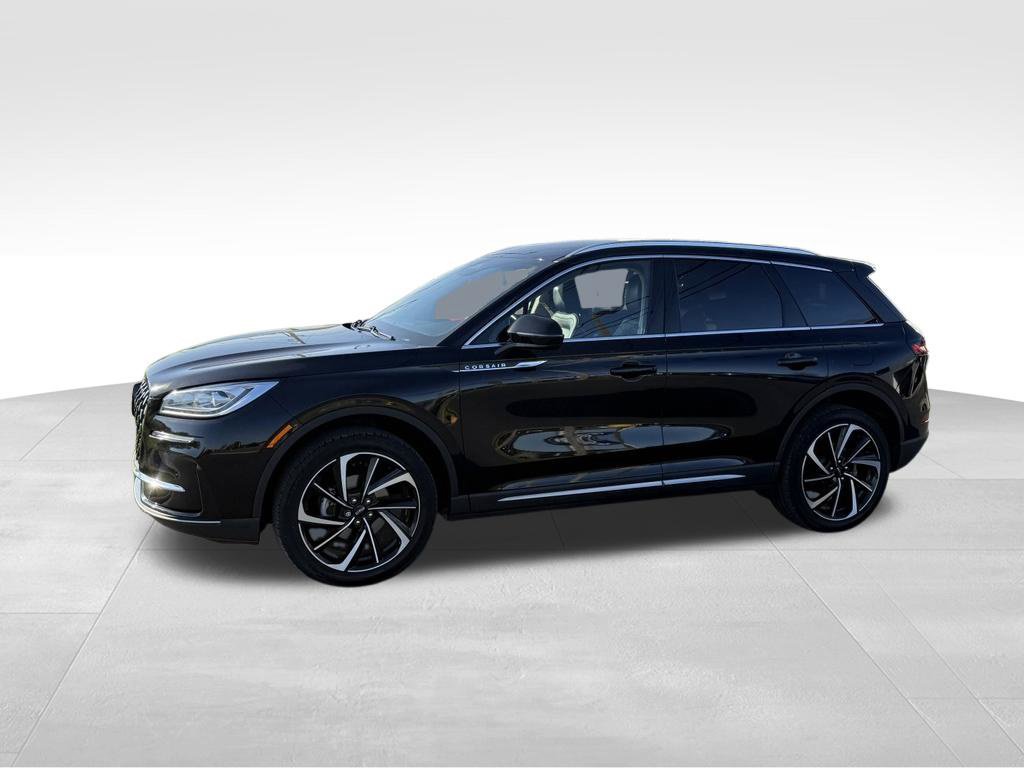 Used 2024 Lincoln Corsair Reserve w/ Equipment Group 201A AWD/4WD image 3