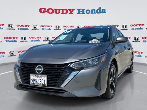 Used 2024 Nissan Sentra SV FWD image 1
