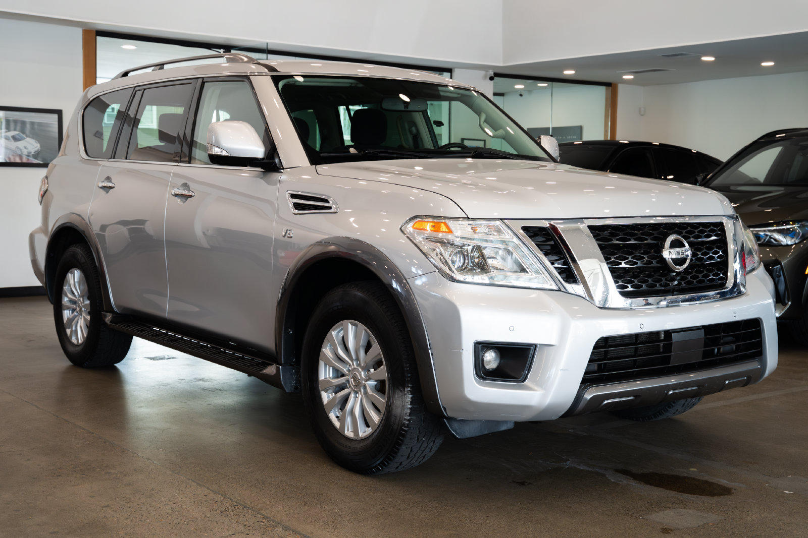 Used 2018 Nissan Armada SV w/ Driver Package RWD image 3