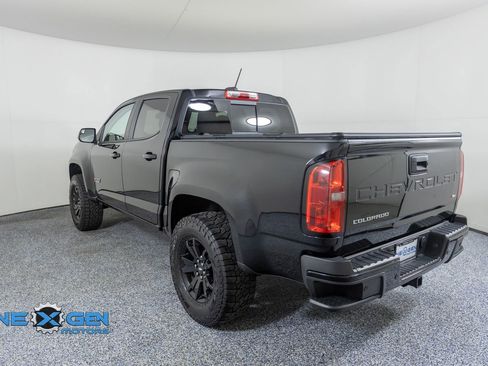 Used 2022 Chevrolet Colorado Z71 w/ Z71 Midnight Edition AWD/4WD image 5