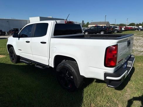 Used 2022 Chevrolet Colorado LT w/ Redline Special Edition RWD image 5