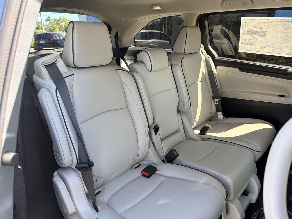 New 2027 Honda Odyssey Touring image 32