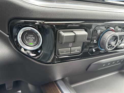New 2026 Chevrolet Silverado 2500 High Country w/ High Country Premium Package AWD/4WD image 17