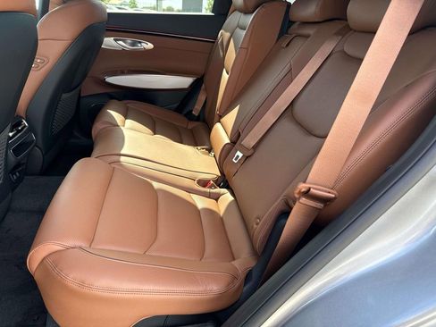 New 2026 Genesis GV70 2.5T Advanced image 18