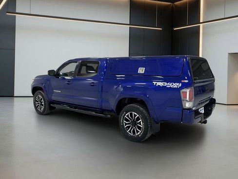 Used 2023 Toyota Tacoma TRD Sport w/ TRD Premium Sport Package AWD/4WD image 3