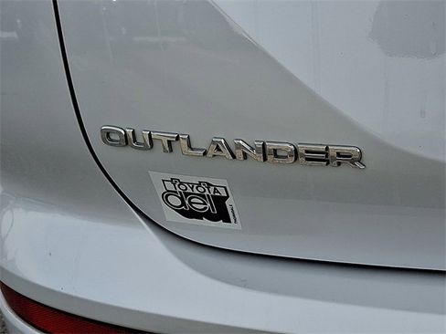 Used 2022 Mitsubishi Outlander SEL image 31