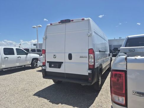 Used 2023 RAM ProMaster 2500 FWD image 10