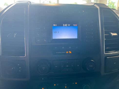 Used 2018 Ford F150 XLT AWD/4WD image 18