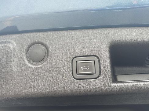 Certified 2024 Chevrolet Equinox LT AWD/4WD image 10