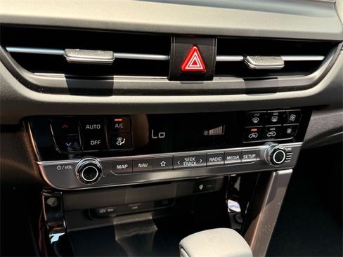 New 2025 Kia Seltos EX image 15