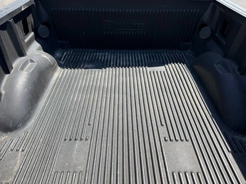 Used 2019 Ford F150 XLT w/ Equipment Group 302A Luxury AWD/4WD image 11