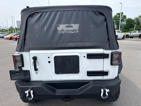 Used 2016 Jeep Wrangler Sport w/ Quick Order Package 24S AWD/4WD image 6