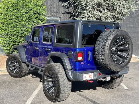 Used 2019 Jeep Wrangler Unlimited Rubicon image 18