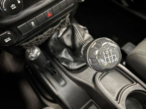 Used 2011 Jeep Wrangler Sport image 19