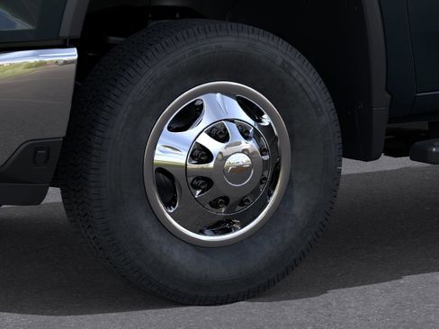 New 2026 Chevrolet Silverado 3500 LT AWD/4WD image 9