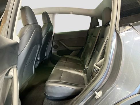 Used 2023 Tesla Model Y Performance AWD/4WD image 25