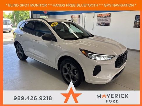 Used 2024 Ford Escape ST-Line w/ Tech Pack #1 AWD/4WD image 3