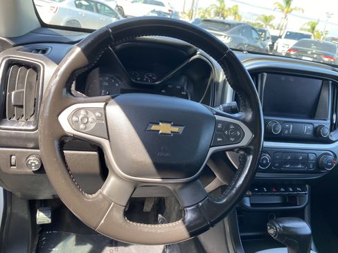 Used 2020 Chevrolet Colorado LT w/ Safety Package RWD image 28