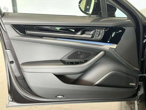 Certified 2025 Porsche Panamera 4 AWD/4WD image 46