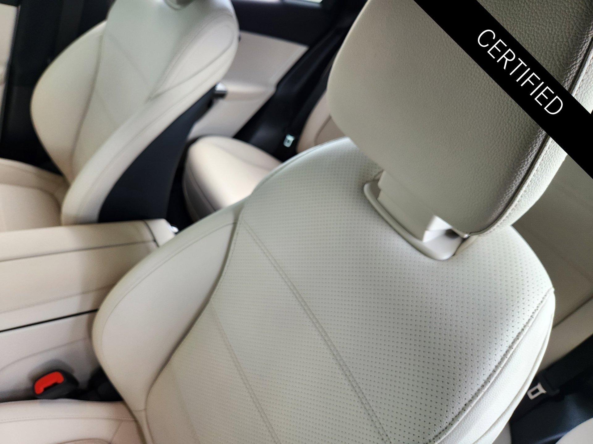 Certified 2024 Mercedes-Benz GLC 300 4MATIC image 16