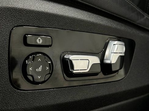 Used 2022 BMW X7 M50i w/ Cold Weather Package AWD/4WD image 20