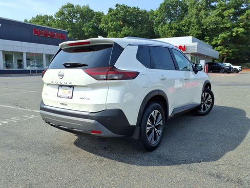Used 2023 Nissan Rogue SV w/ SV Premium B Package AWD/4WD image 5