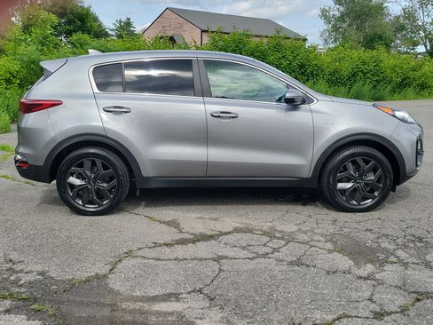 Used 2022 Kia Sportage LX w/ LX AWD Value Edition Package image 4