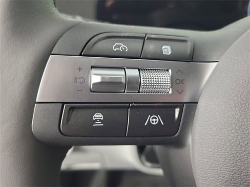 Certified 2025 Hyundai Kona SEL image 28