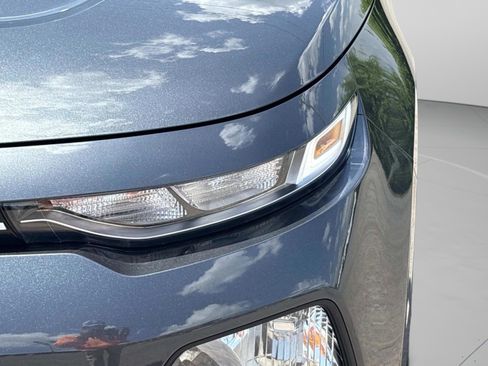 Used 2022 Kia Soul S FWD image 34