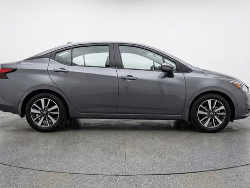 Used 2025 Nissan Versa SV image 11