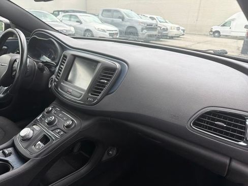 Used 2015 Chrysler 200 S w/ Navigation & Sound Group I FWD image 29