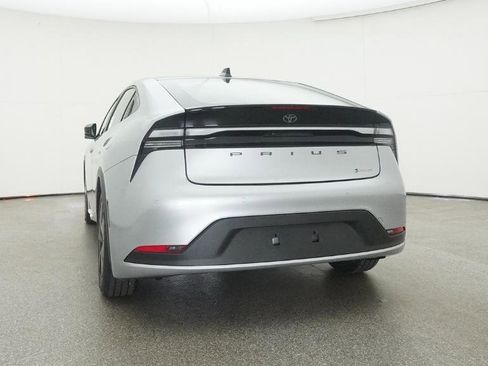 New 2026 Toyota Prius Plug-In Hybrid image 22