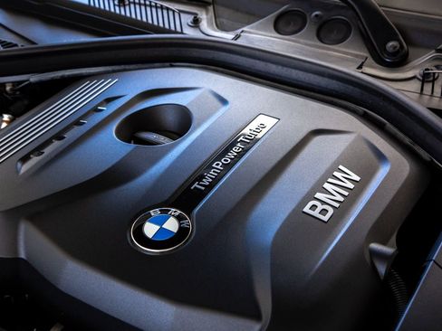 Used 2017 BMW 230i Coupe image 28