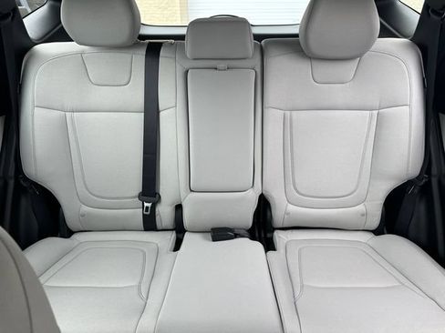 Used 2025 Hyundai Tucson SE AWD/4WD image 33