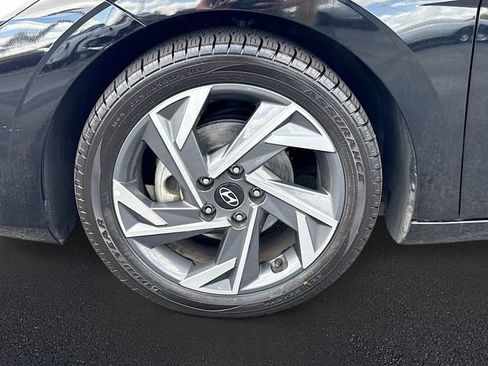Used 2024 Hyundai Elantra Limited FWD image 32