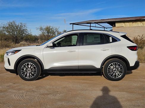 New 2026 Ford Escape SE image 9