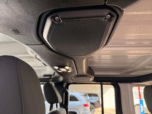 Used 2021 Jeep Wrangler Unlimited Sport AWD/4WD image 35