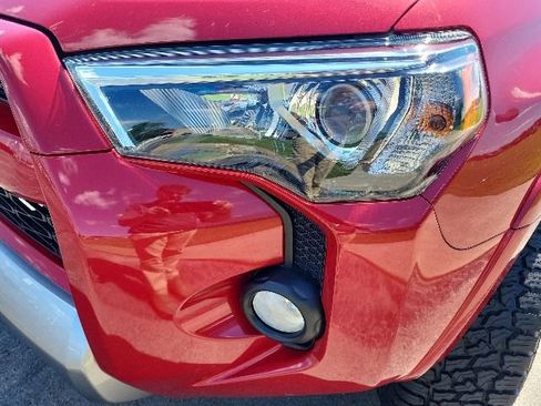 Used 2019 Toyota 4Runner TRD Off-Road AWD/4WD image 8
