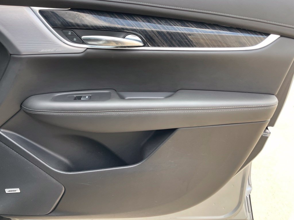 Used 2024 Cadillac XT6 Premium Luxury FWD image 27