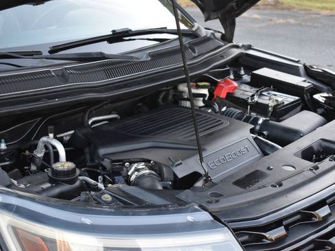 Used 2016 Ford Explorer Sport w/ Equipment Group 401A AWD/4WD image 35