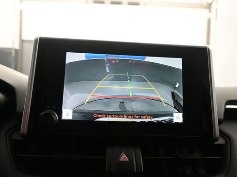 Used 2024 Toyota RAV4 LE image 18