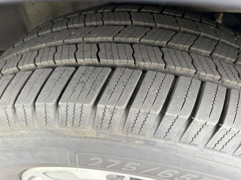 Used 2017 Ford Expedition XLT AWD/4WD image 17