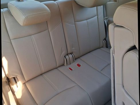 Used 2015 Nissan Pathfinder SL w/ SL Premium Package image 10