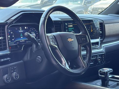 Used 2022 Chevrolet Silverado 1500 High Country w/ High Country Premium Package image 10