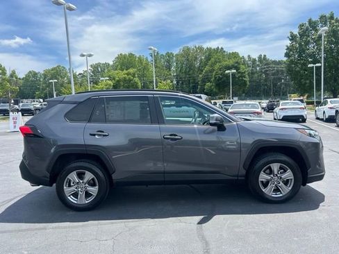 Used 2024 Toyota RAV4 XLE AWD/4WD image 5